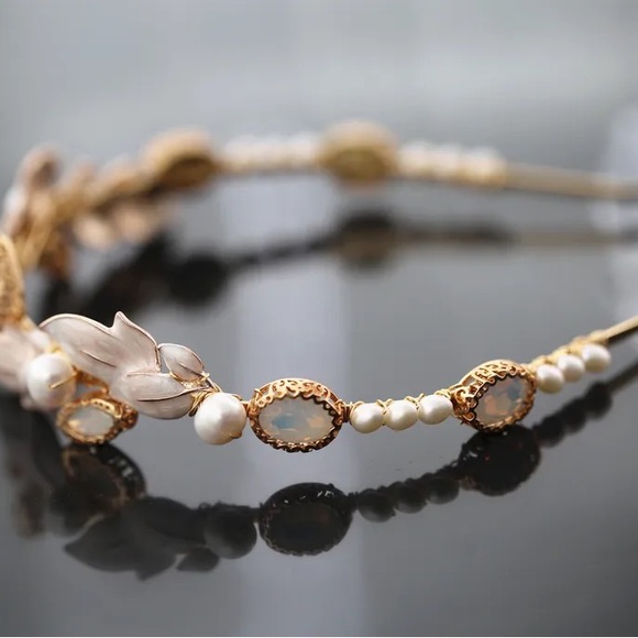 Vintage Freshwater Pearl Tiara - Picture 3 of 6